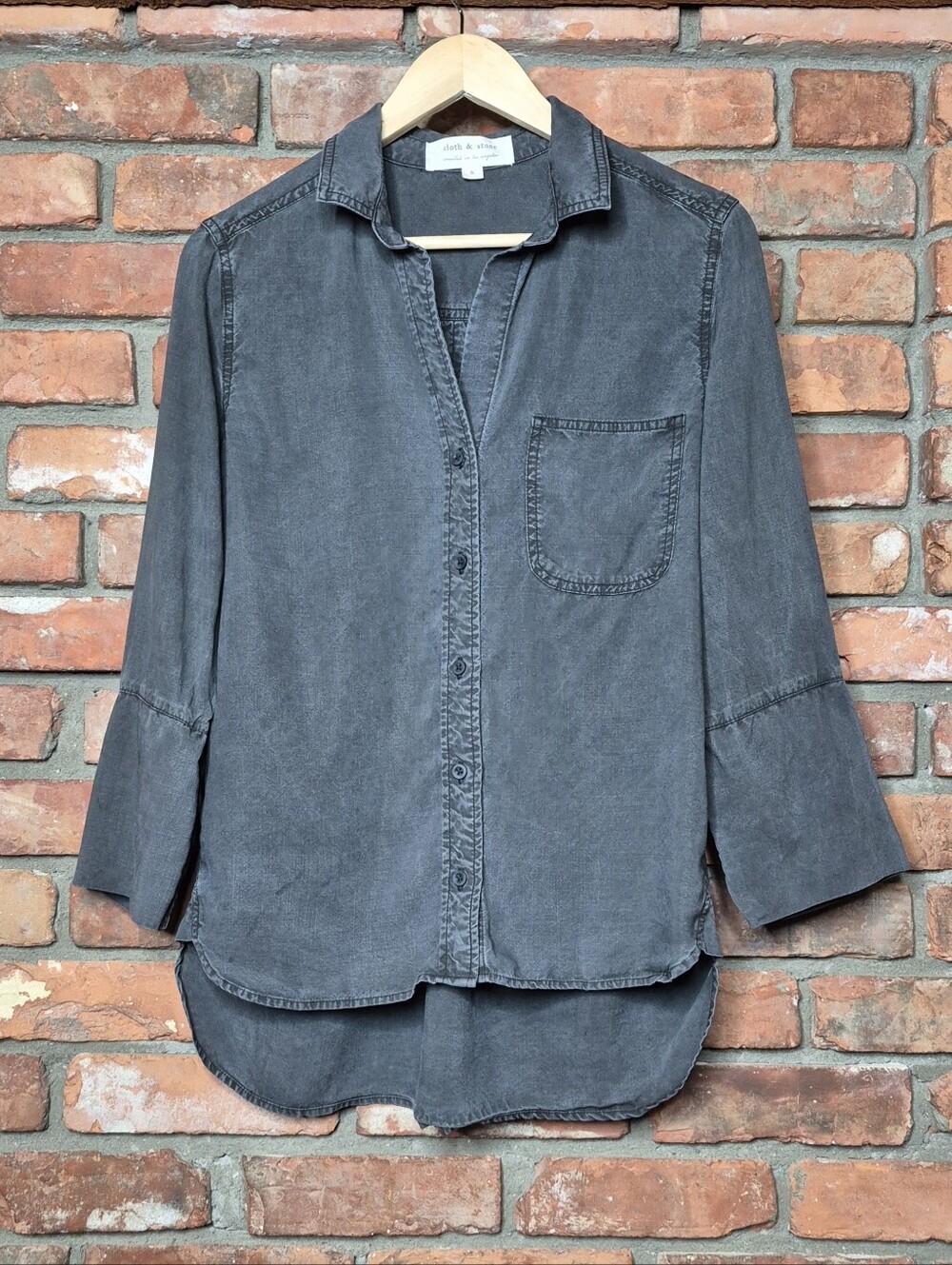 Cloth & Stone Tencel Button Down Shirt Washed Charcoal High Low Drop Tail Pocket